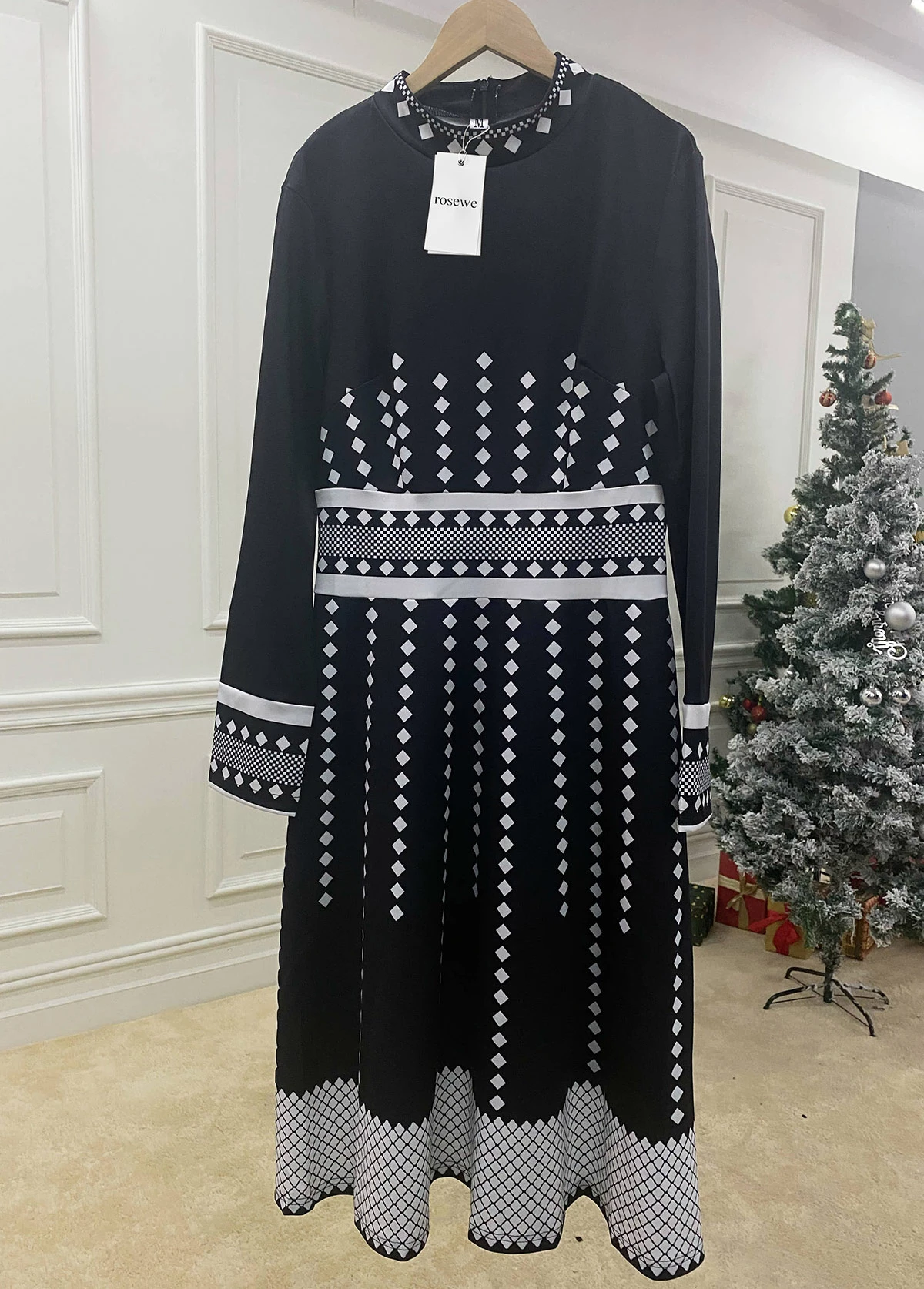 Geometric Print Mock Neck Long Sleeve Dress 7 Geometric Print Mock Neck Long Sleeve Dress - Image 5